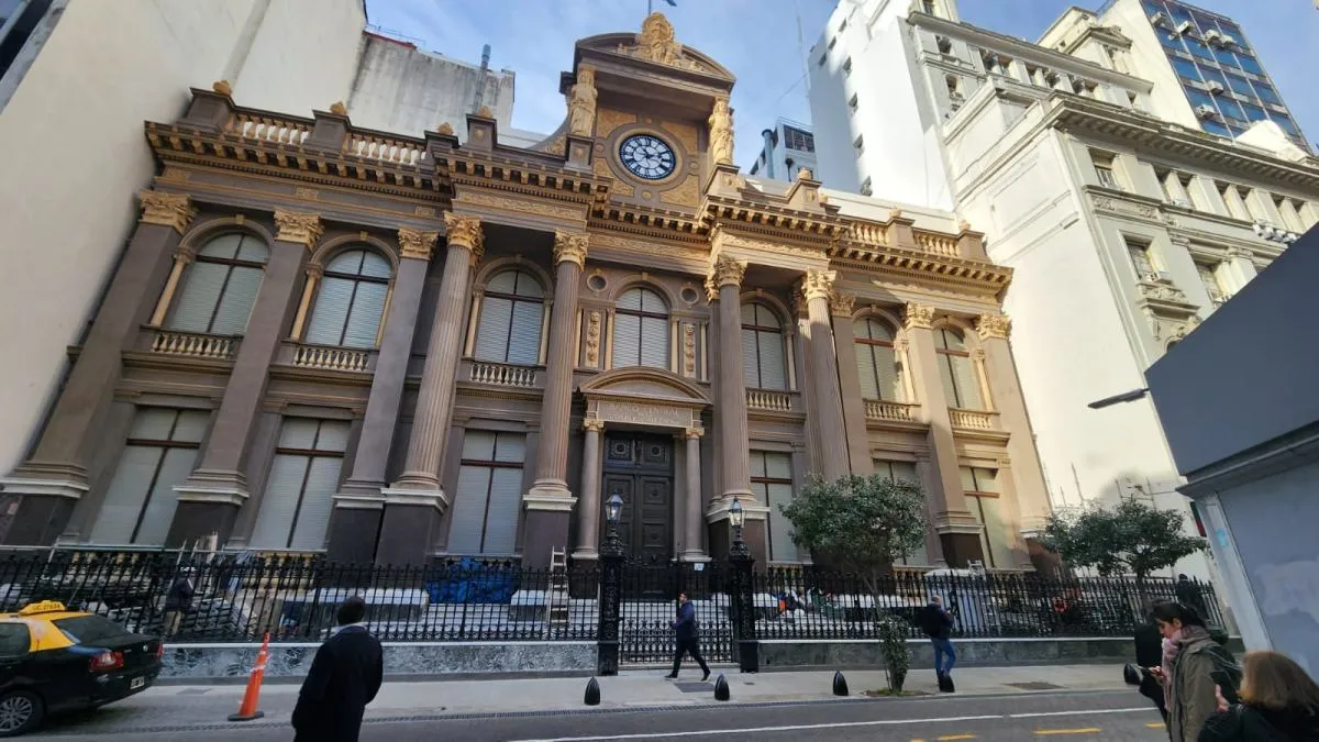 Comienza una nueva etapa del plan económico de Luis Caputo y Javier Milei: de qué se trata