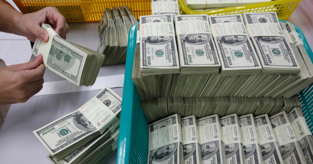 El dólar sigue a $1.540 en Banco Nación y el blue iguala ese precio