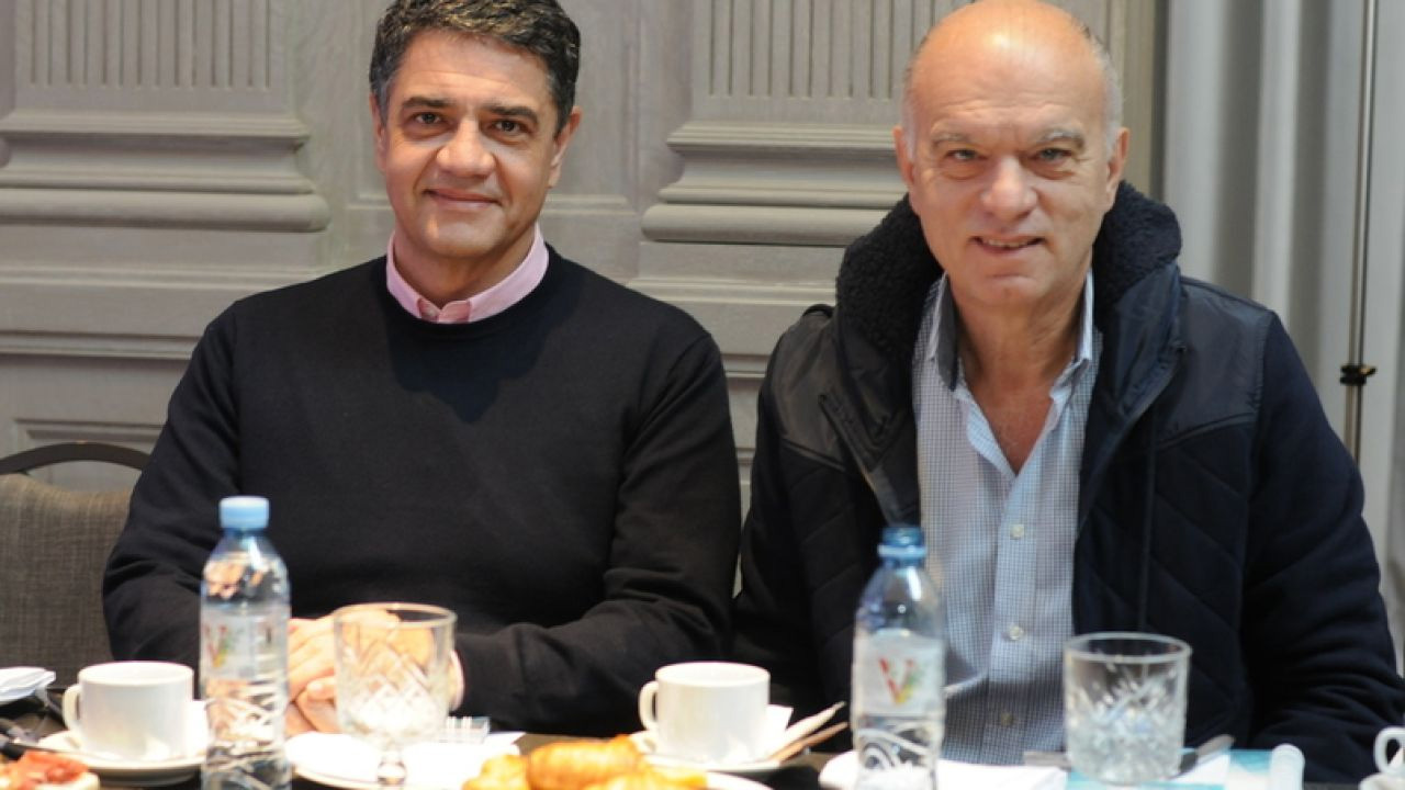 Néstor Grindetti oficializó su renuncia al gobierno porteño pero por ahora sigue en el PRO