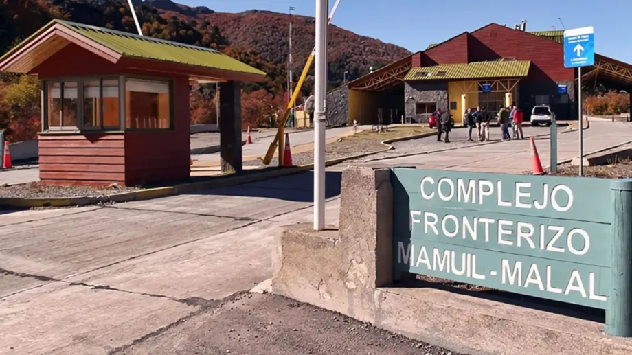 Cierre Inesperado del Paso Neuquén a Chile: Alternativas Disponibles