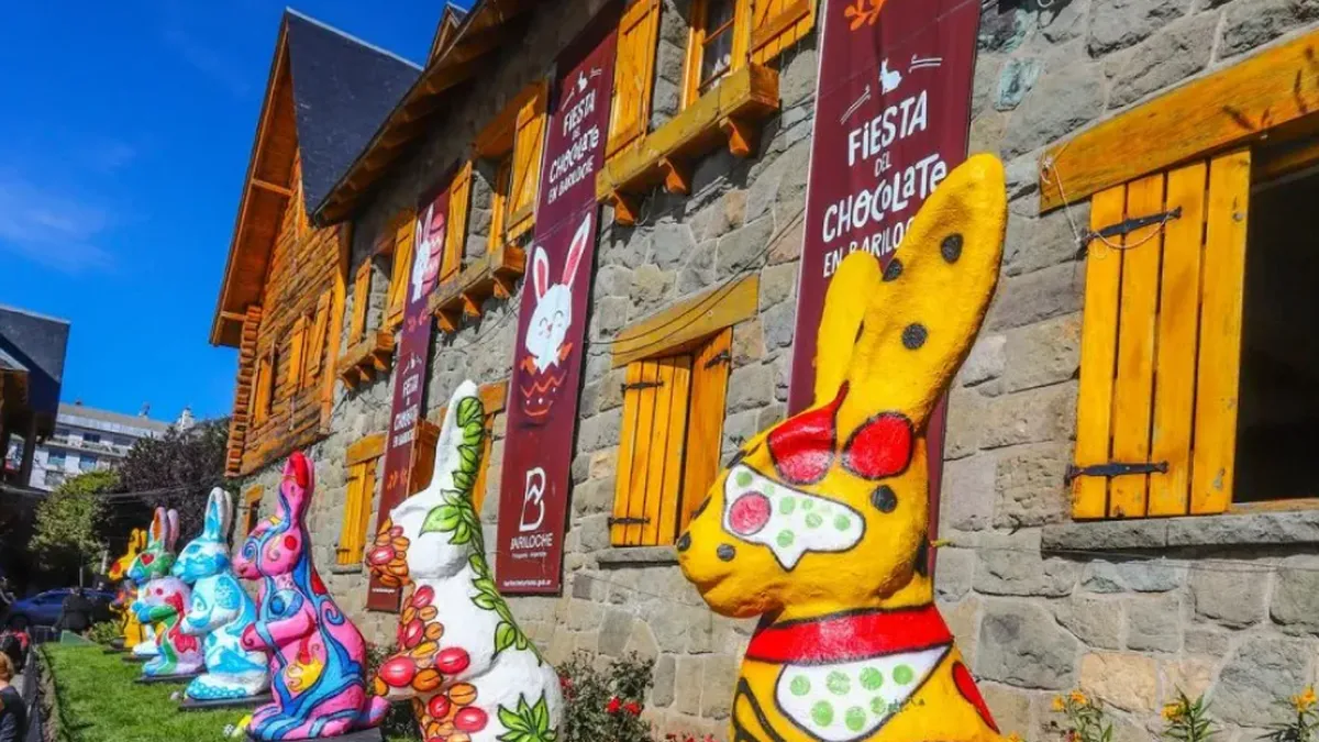 Fiesta del Chocolate en Bariloche: el Centro Cívico, a puro color y dulzura